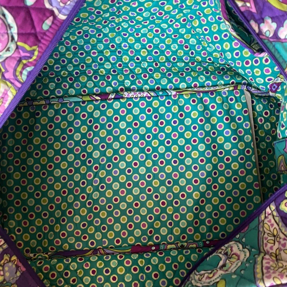 Vibrant Vera Bradley Paisley Women's Duffle - Picture 4 of 7